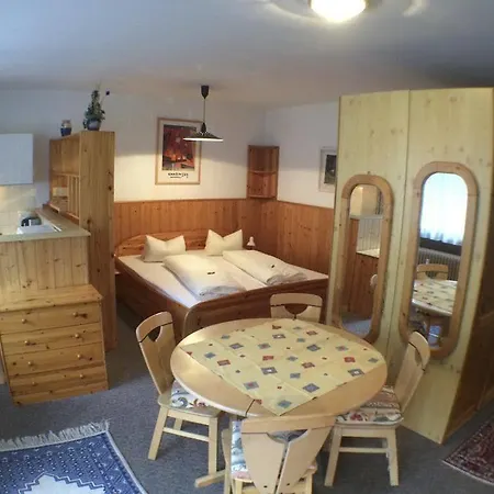 شقة دوميتسيل *