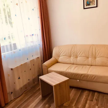 Domizil Apartman *
